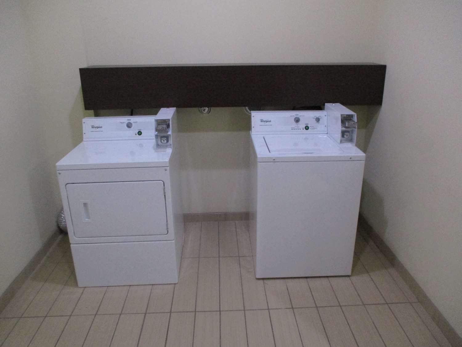 Best Western St. Louis Airport North Hotel & Suites Hazelwood Buitenkant foto