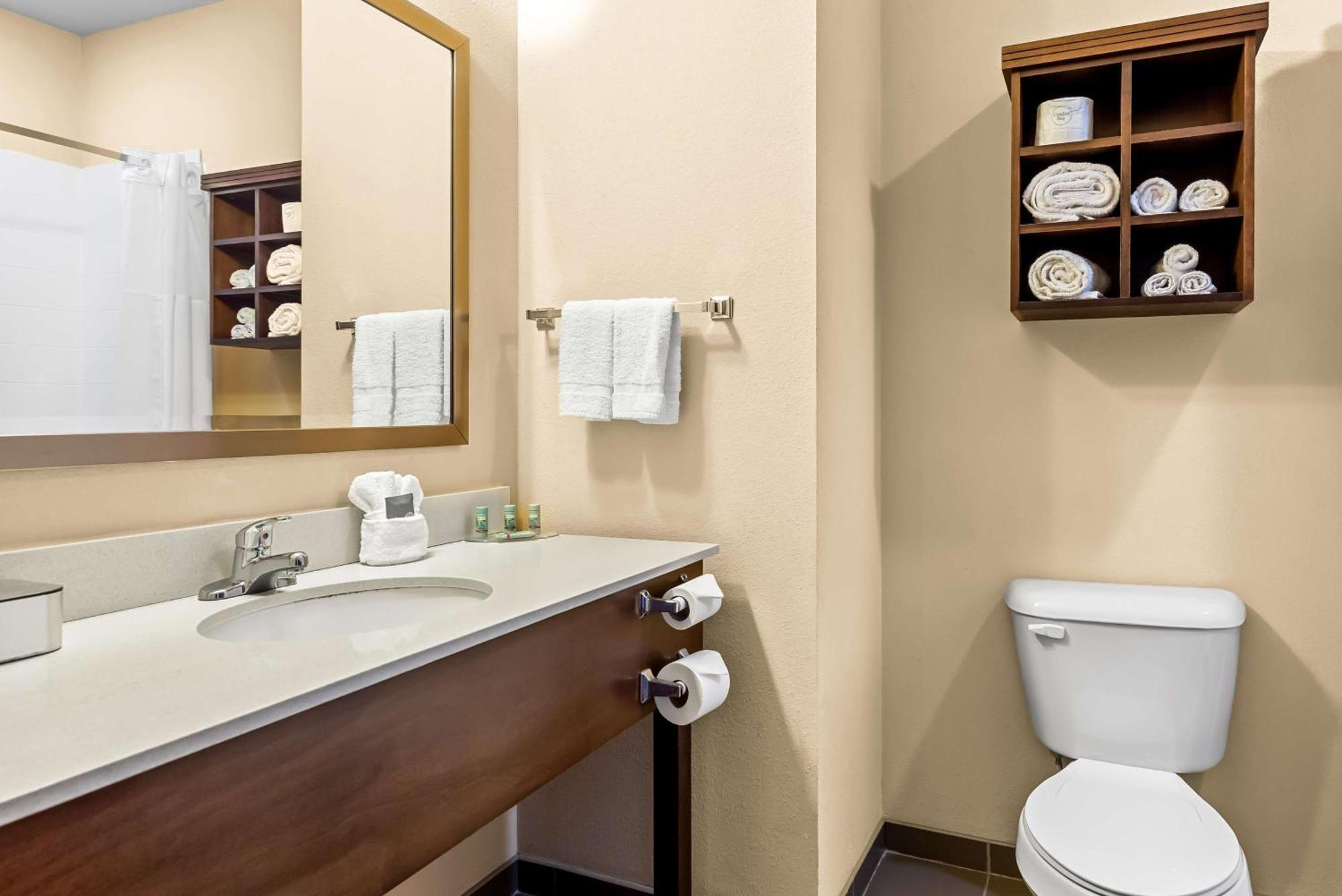 Best Western St. Louis Airport North Hotel & Suites Hazelwood Buitenkant foto
